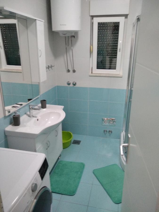 Apartments With A Parking Space Kastel Stafilic, Kastela - 20694 객실 사진