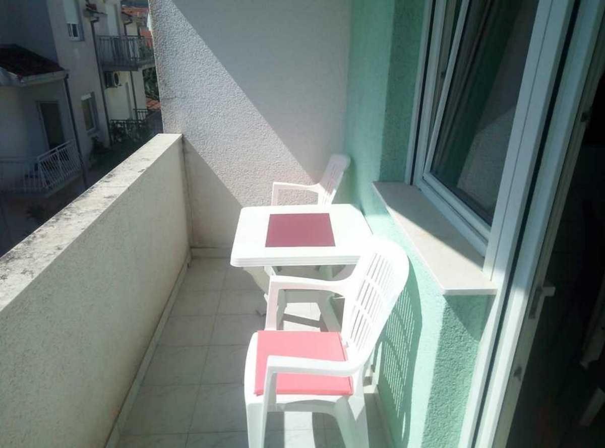 Apartments With A Parking Space Kastel Stafilic, Kastela - 20694 외부 사진