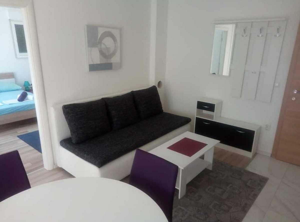 Apartments With A Parking Space Kastel Stafilic, Kastela - 20694 외부 사진